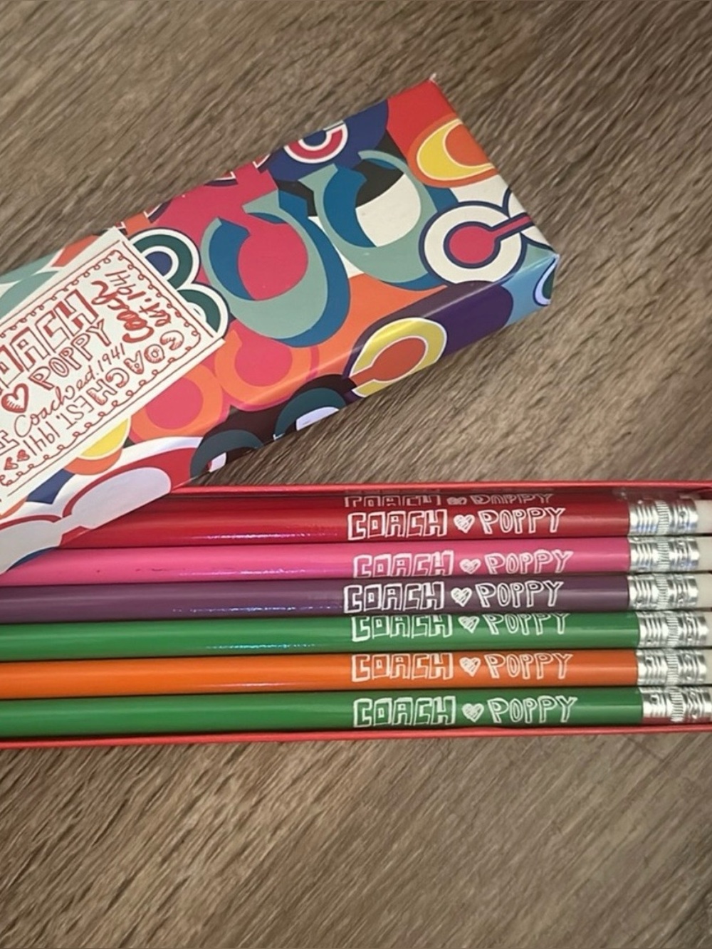 Coach Poppy pencils set of 12 new in box limited edition/ release - Picture 4 of 7